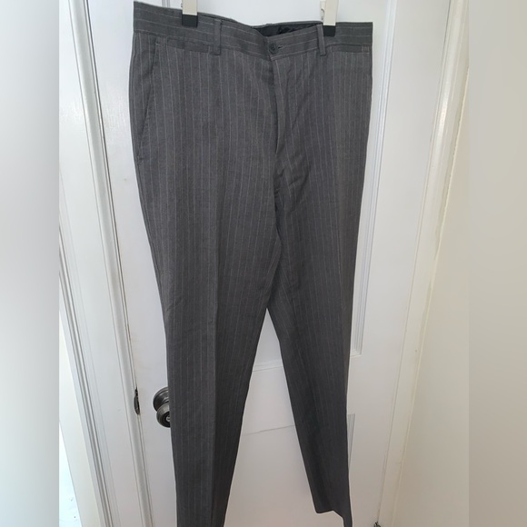 Dolce & Gabbana suit Men’s size 38R US or 48 European grey pinstripe - Picture 11 of 14